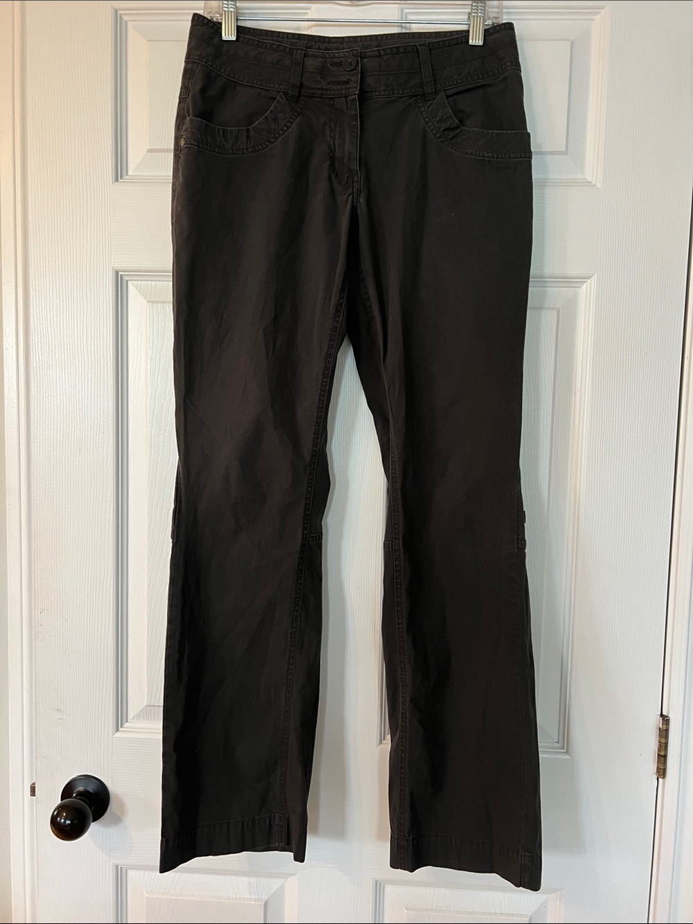 MEC Women’s Straight-Leg Pants in charcoal color